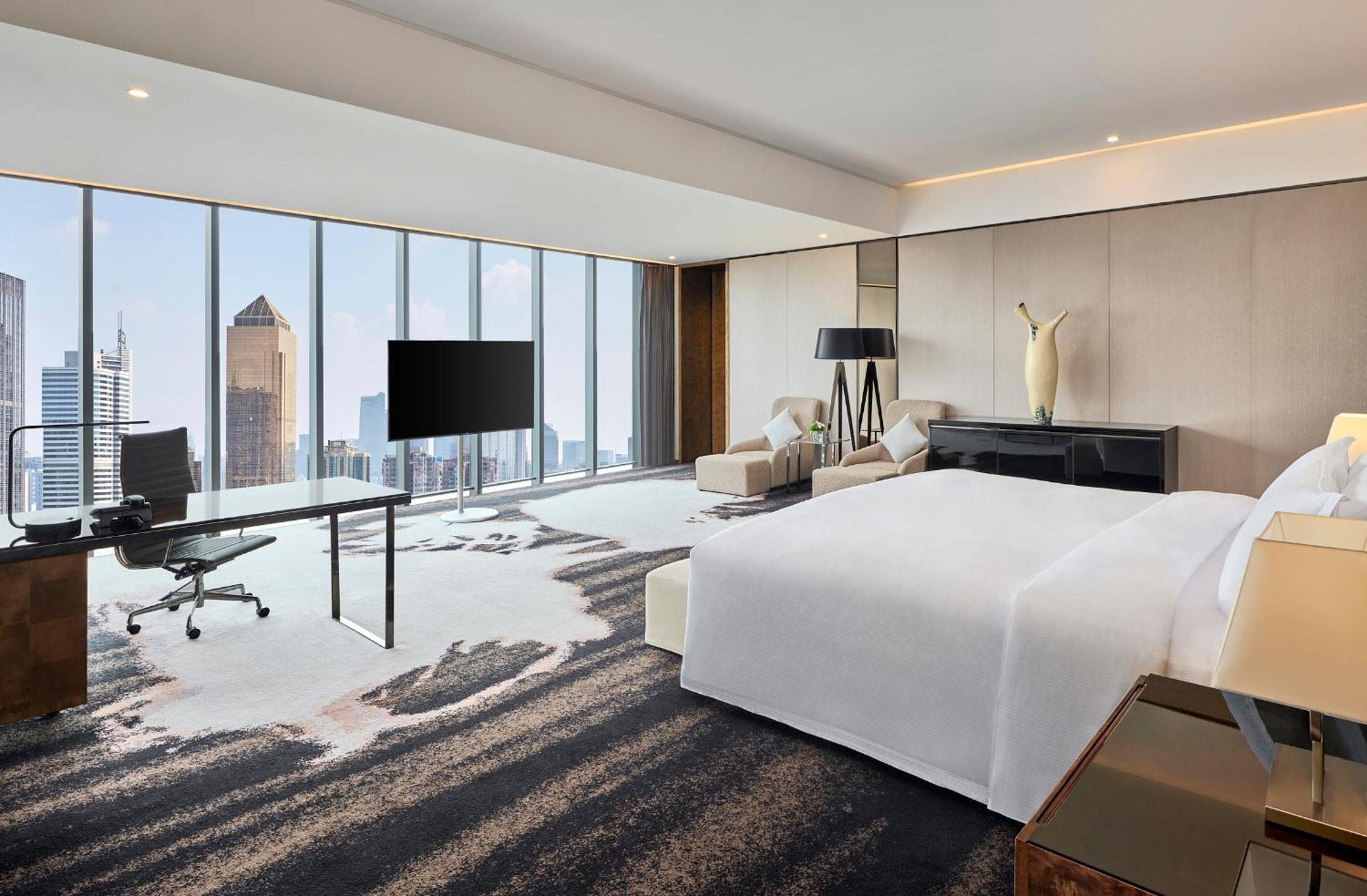 Hilton Guangzhou Tianhe - Free Shuttle Bus And Registration Counter Available During Canton Fair Period Exterior foto